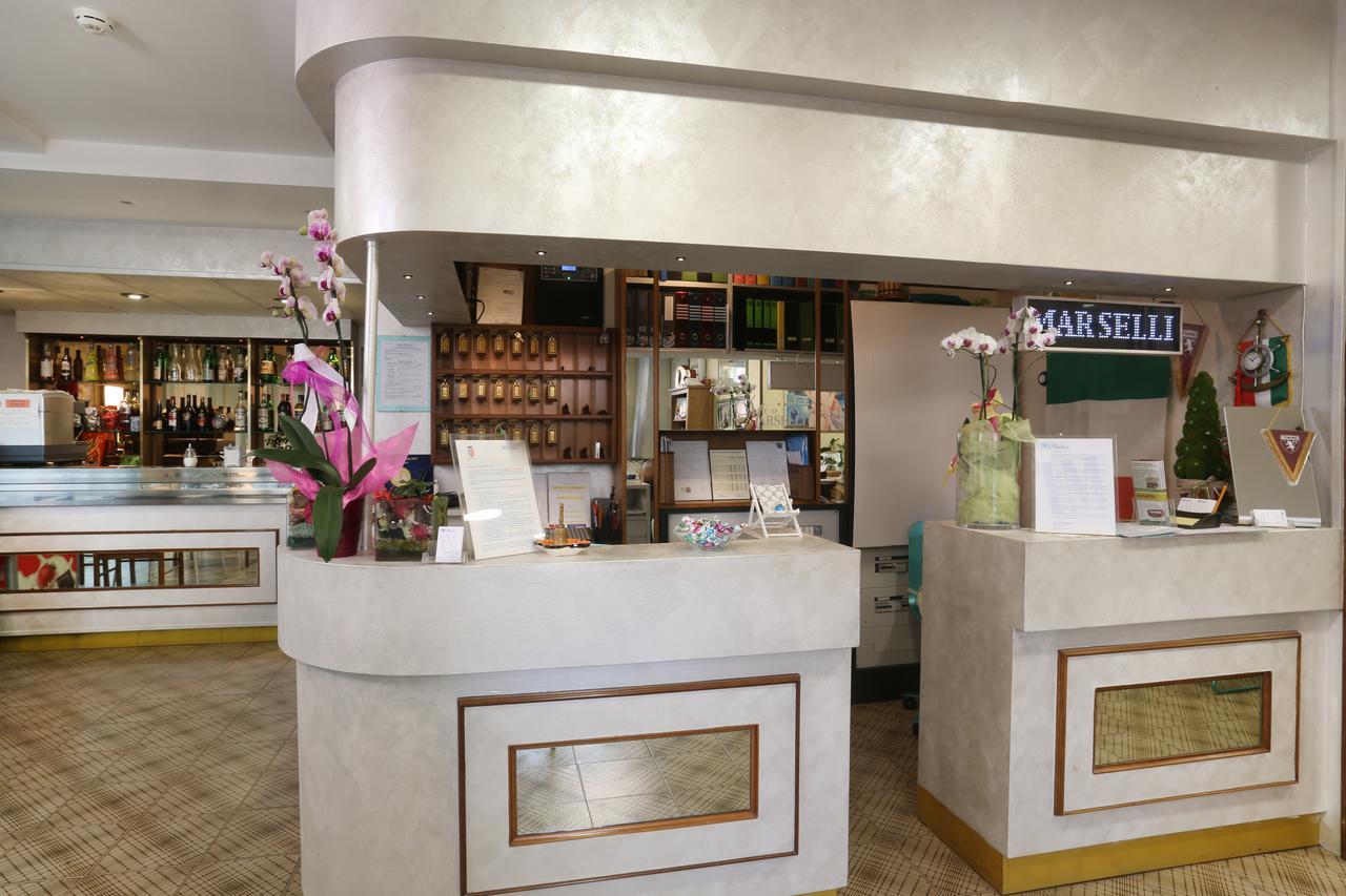 Hotel Marselli Rimini Exterior photo